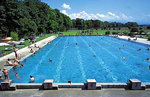 Schwimmbecken Giessenbad, Belp